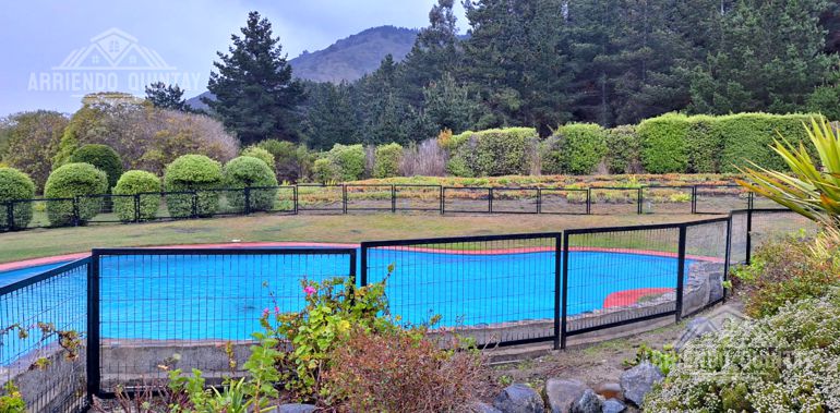 Condominio con Piscina